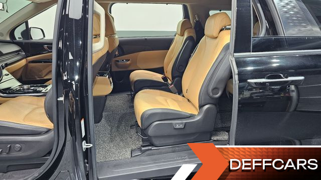 Kia CARNIVAL 9-Seater Noblesse купить на сайте DeffCars