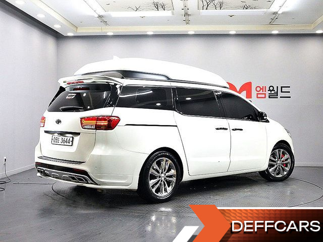 Kia CARNIVAL Gasoline 7-seater Hi-Limousine President купить на сайте DeffCars
