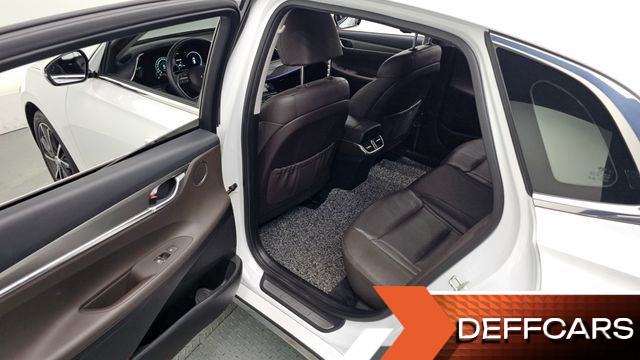 Hyundai GRANDEUR 2.5 Premium Choice купить на сайте DeffCars