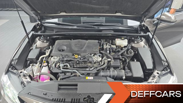 Toyota CAMRY 2.5 XLE Hybrid купить на сайте DeffCars