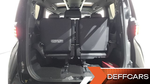 Toyota ALPHARD 2.5 HEV Executive AWD купить на сайте DeffCars