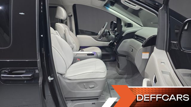Hyundai STARIA HEV 1.6 Lounge 7-Seater Inspiration купить на сайте DeffCars