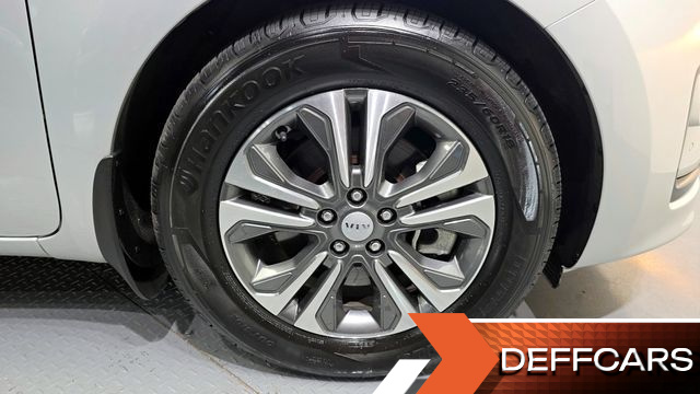 Kia CARNIVAL 11-Seater Prestige купить на сайте DeffCars