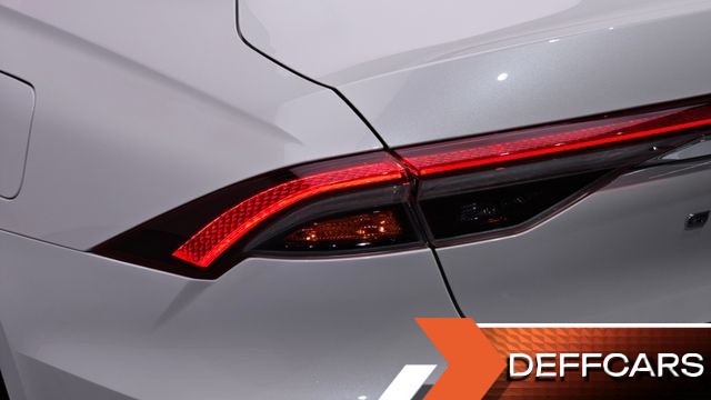 Hyundai GRANDEUR 2.5 Le Blanc купить на сайте DeffCars