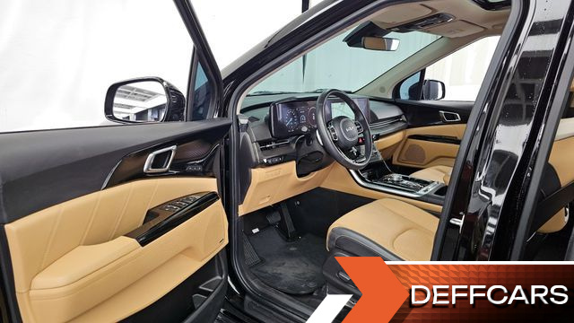 Kia CARNIVAL Gasoline 9-Seater Signature купить на сайте DeffCars