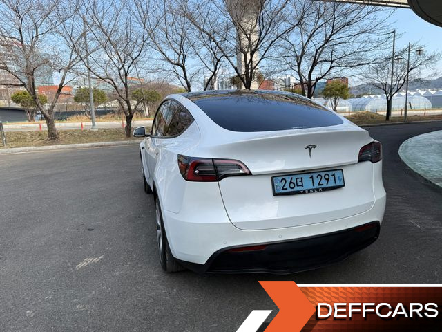 Tesla MODEL Y Standard Range RWD купить на сайте DeffCars