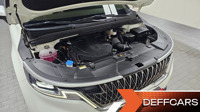Kia CARNIVAL 9-Seater Prestige купить на сайте DeffCars