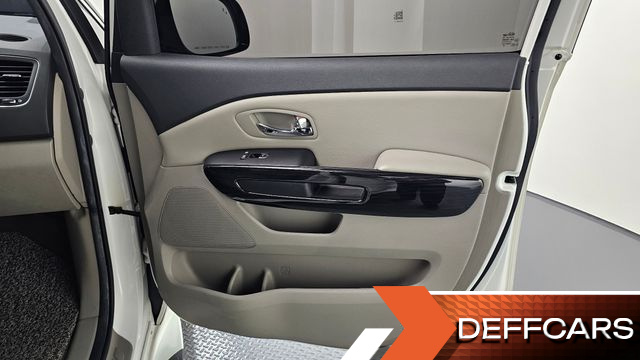 Kia CARNIVAL 9-Seater Noblesse Special купить на сайте DeffCars