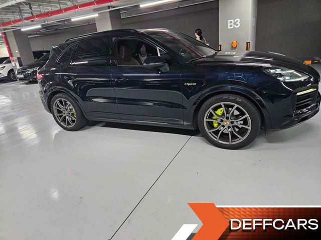 Porsche CAYENNE 3.0 E-Hybrid купить на сайте DeffCars