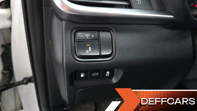 Kia K5 2.0 Noblesse купить на сайте DeffCars
