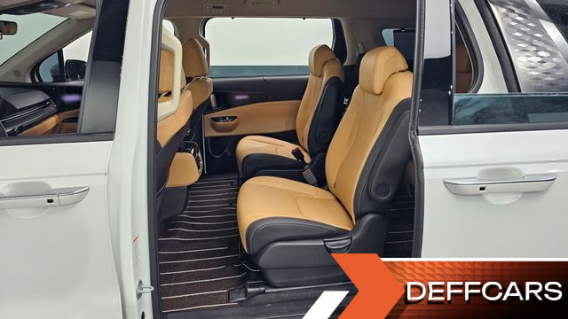 Kia CARNIVAL Gasoline 9-Seater Signature купить на сайте DeffCars