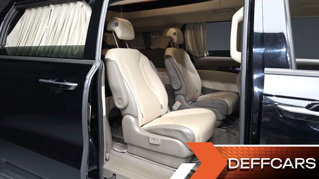 Kia CARNIVAL Gasoline 9-Seater Hi-Limousine Signature купить на сайте DeffCars