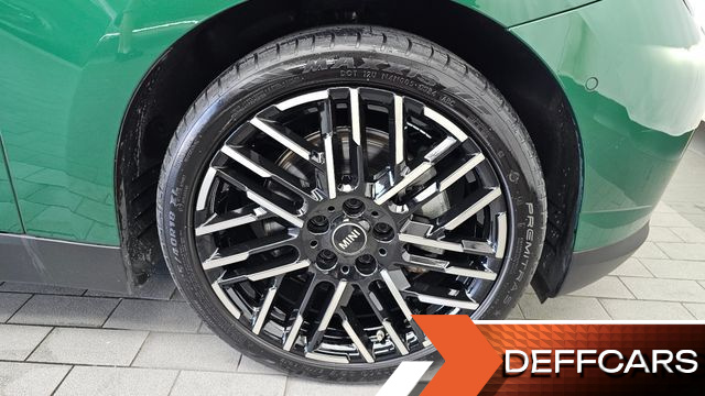 Mini COOPER SE Favoured купить на сайте DeffCars