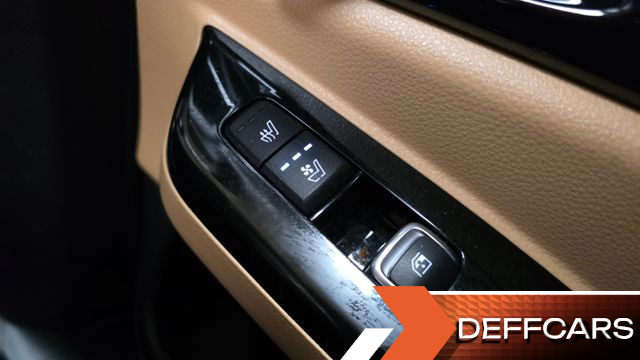 Kia CARNIVAL Gasoline 9-Seater Signature купить на сайте DeffCars