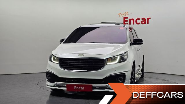 Kia CARNIVAL 7-seater Limousine VIP купить на сайте DeffCars