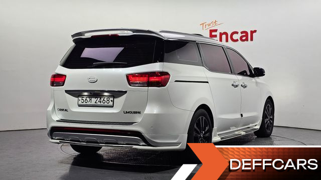 Kia CARNIVAL 7-seater Limousine VIP купить на сайте DeffCars