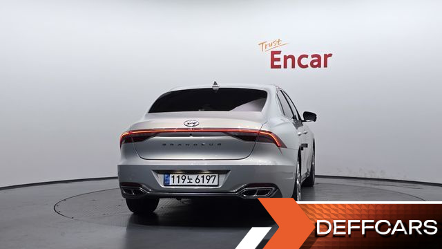 Hyundai GRANDEUR 2.5 Calligraphy купить на сайте DeffCars