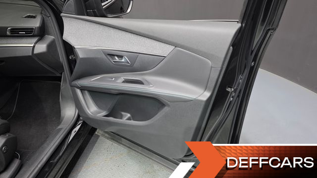 Peugeot 5008 1.2 Pure Tech Allure купить на сайте DeffCars