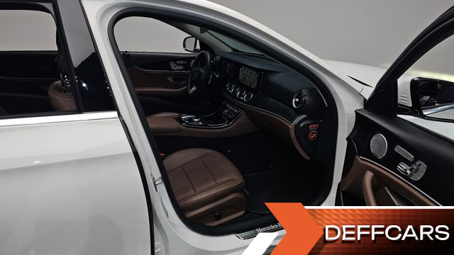 Mercedes E-CLASS E300 4MATIC Avnatgarde купить на сайте DeffCars