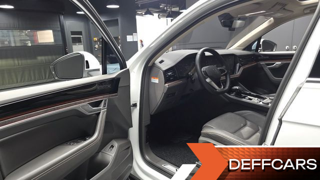 Volkswagen TOUAREG 3.0 TDI Prestige купить на сайте DeffCars