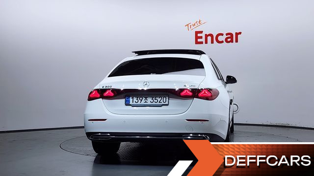 Mercedes E-CLASS E300 4MATIC Exclusive купить на сайте DeffCars