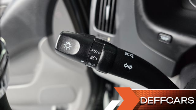Hyundai STAREX Van 5-Seater Modern купить на сайте DeffCars