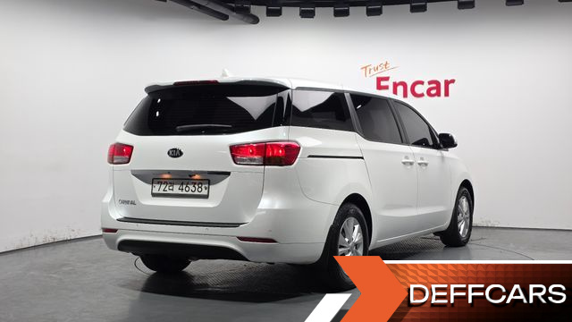 Kia CARNIVAL 11-seater Deluxe купить на сайте DeffCars