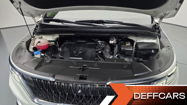 Kia CARNIVAL Gasoline 9-Seater Signature купить на сайте DeffCars