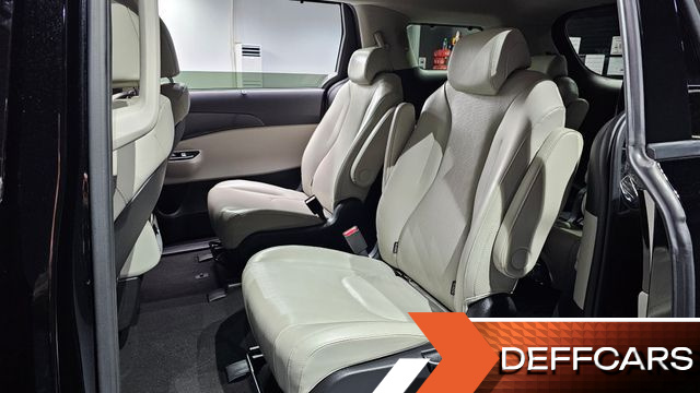Kia CARNIVAL 9-Seater Noblesse купить на сайте DeffCars