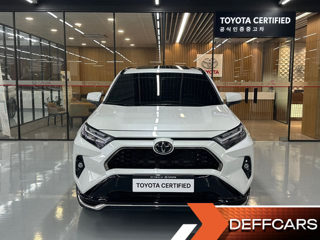 Toyota RAV4 2.5 4WD PHEV XSE купить на сайте DeffCars
