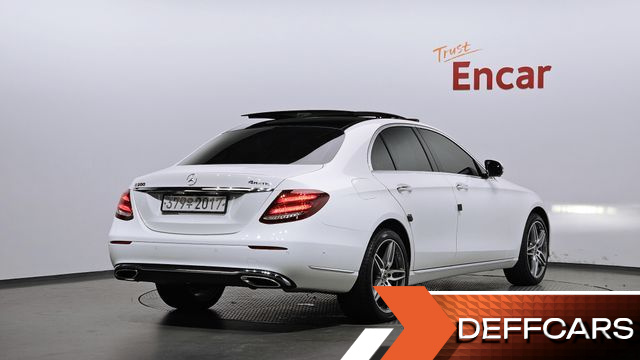 Mercedes E-CLASS E300 Exclusive купить на сайте DeffCars