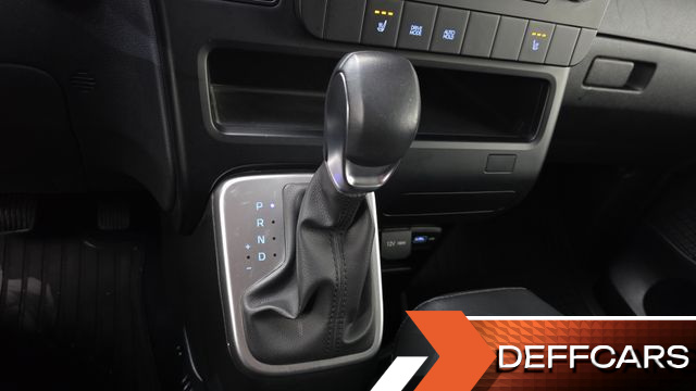 Hyundai STARIA 4WD Tourer 11-Seater Modern купить на сайте DeffCars