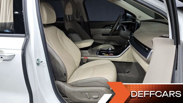 Kia CARNIVAL Gasoline 7-Seater Hi-Limousine Signature купить на сайте DeffCars