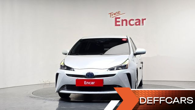 Toyota PRIUS 1.8 купить на сайте DeffCars