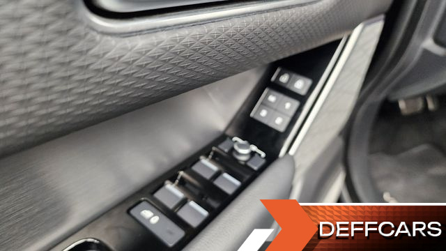 Land Rover RANGE ROVER VELAR 3.0 P400 R-Dynamic SE купить на сайте DeffCars