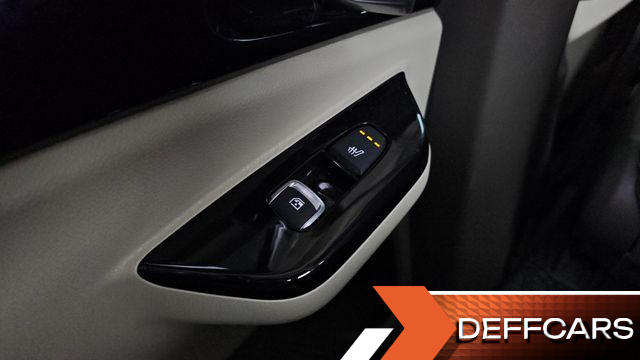 Kia CARNIVAL 9-Seater Signature купить на сайте DeffCars