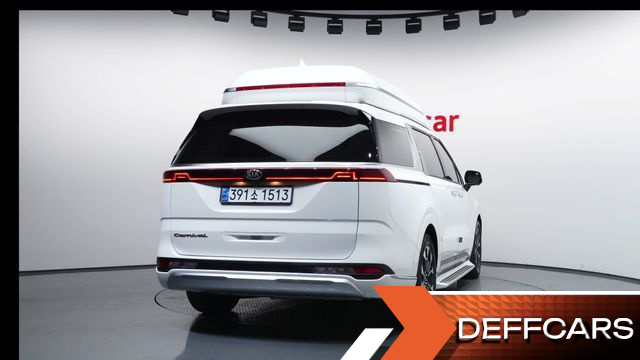 Kia CARNIVAL 9-Seater Hi-Limousine Signature купить на сайте DeffCars
