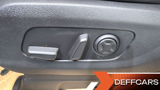 Kia CARNIVAL Gasoline 9-Seater Signature купить на сайте DeffCars
