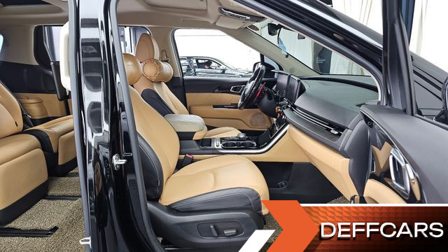 Kia CARNIVAL 7-Seater Signature купить на сайте DeffCars