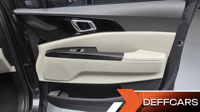 Kia CARNIVAL 9-Seater Noblesse купить на сайте DeffCars
