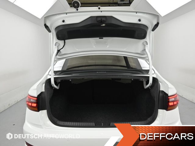 Volkswagen JETTA 1.4 TSI Premium купить на сайте DeffCars