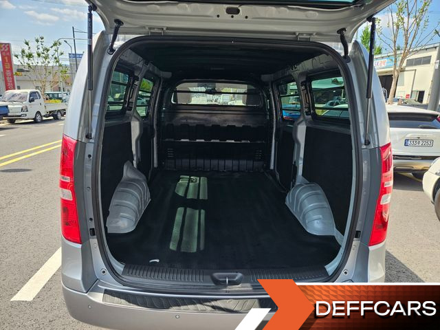 Hyundai STAREX Van 3-Seater Smart купить на сайте DeffCars