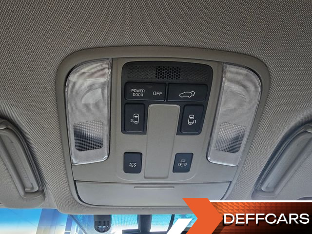 Kia CARNIVAL 9-seater Prestige купить на сайте DeffCars