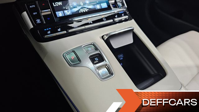 Hyundai GRANDEUR 2.5 Le Blanc купить на сайте DeffCars