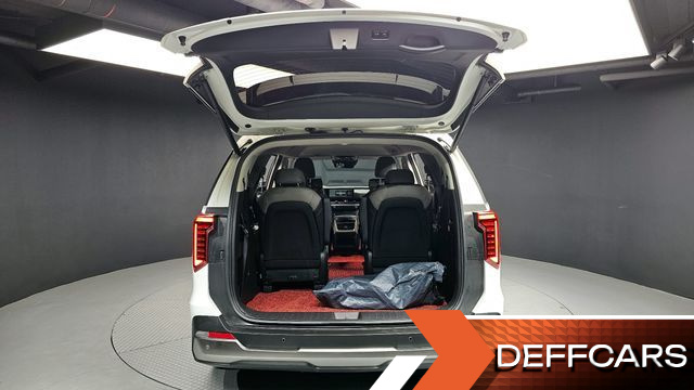 Kia CARNIVAL 9-Seater Noblesse купить на сайте DeffCars