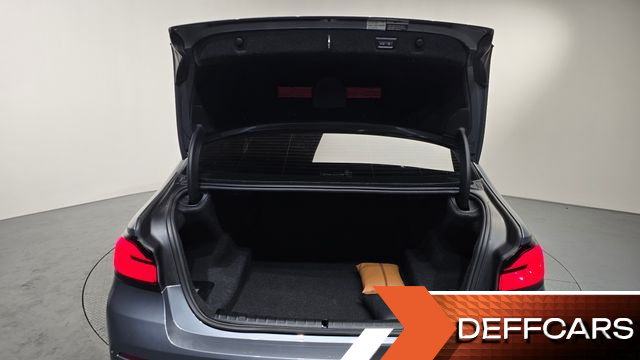 BMW 5-SERIES 530i xDrive Luxury купить на сайте DeffCars