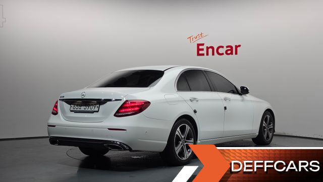 Mercedes E-CLASS E300 Avantgarde купить на сайте DeffCars