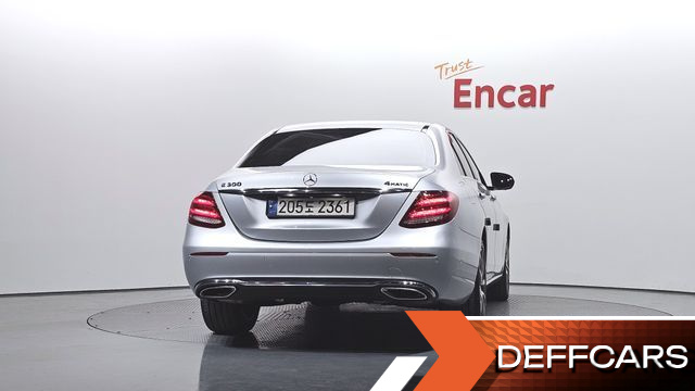 Mercedes E-CLASS E300 4MATIC Avnatgarde купить на сайте DeffCars