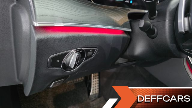 Mercedes E-CLASS E220d 4MATIC AMG Line купить на сайте DeffCars