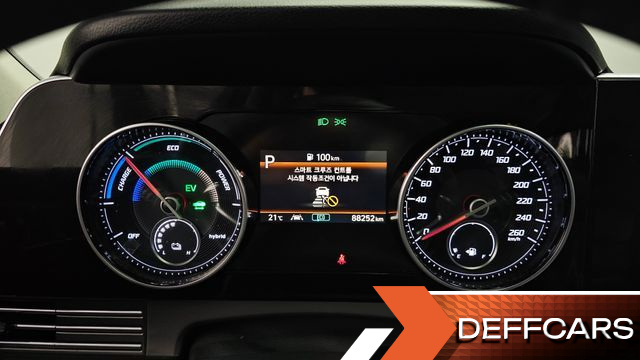 Hyundai GRANDEUR Premium купить на сайте DeffCars
